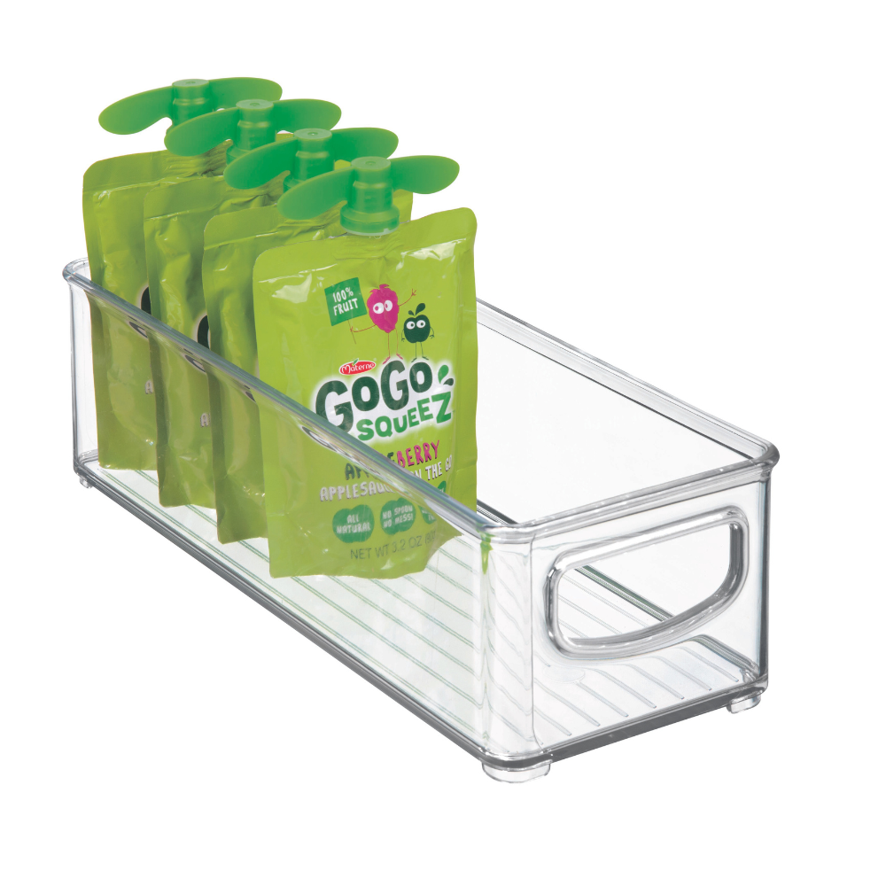 Transparente Box mit Quetschbeuteln „GoGo squeeZ Applesauce On The Go“.